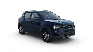 महिंद्रा XUV 3XO ठीक सामने तीन चौथाई महिंद्रा XUV 3XO ठीक सामने तीन चौथाई
