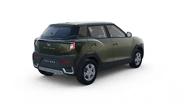 महिंद्रा XUV 3XO राइट रियर थ्री क्वार्टर महिंद्रा XUV 3XO राइट रियर थ्री क्वार्टर