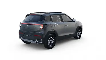 महिंद्रा XUV 3XO राइट रियर थ्री क्वार्टर महिंद्रा XUV 3XO राइट रियर थ्री क्वार्टर