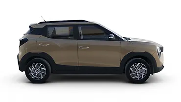 महिंद्रा XUV 3XO राइट साइड का दृश्य महिंद्रा XUV 3XO राइट साइड का दृश्य