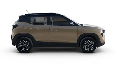 महिंद्रा XUV 3XO राइट साइड का दृश्य महिंद्रा XUV 3XO राइट साइड का दृश्य