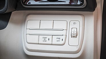 Mahindra XUV 3XO Dashboard Switches