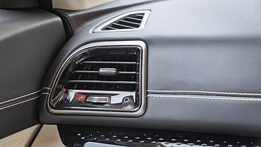 Mahindra XUV 3XO Front Passenger Air Vent