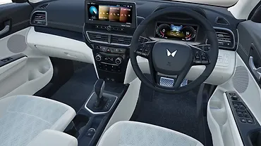 महिंद्रा XUV 3XO डैशबोर्ड महिंद्रा XUV 3XO डैशबोर्ड