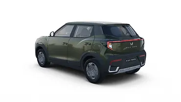 महिंद्रा XUV 3XO लेफ्ट रियर थ्री क्वार्टर महिंद्रा XUV 3XO लेफ्ट रियर थ्री क्वार्टर