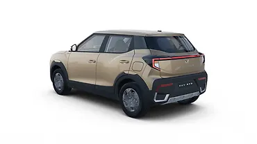 महिंद्रा XUV 3XO लेफ्ट रियर थ्री क्वार्टर महिंद्रा XUV 3XO लेफ्ट रियर थ्री क्वार्टर