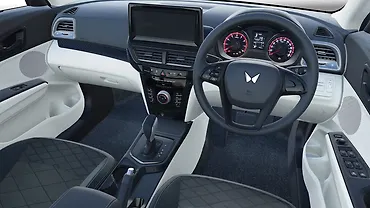 महिंद्रा XUV 3XO डैशबोर्ड महिंद्रा XUV 3XO डैशबोर्ड