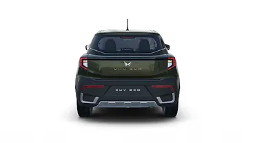 महिंद्रा XUV 3XO पीछे का व्यू महिंद्रा XUV 3XO पीछे का व्यू