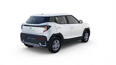 महिंद्रा XUV 3XO राइट रियर थ्री क्वार्टर महिंद्रा XUV 3XO राइट रियर थ्री क्वार्टर