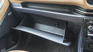 Hyundai Alcazar Glove Box