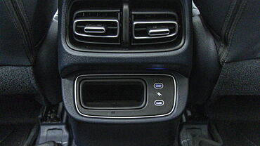 Hyundai Alcazar Second Row Charging Point