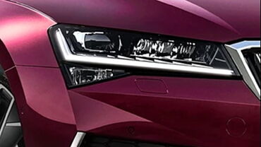 Skoda Superb Headlight