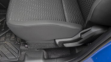 Maruti Suzuki Swift Seat Adjustment Manual for Front Passenger