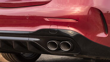 Mercedes-Benz AMG C 43 Exhaust Pipes