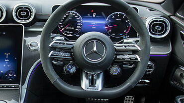 Mercedes-Benz AMG C 43 Horn Boss