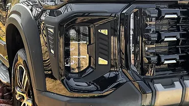 MG Majestor Headlight