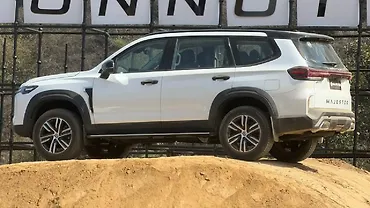 MG Majestor Left Side View