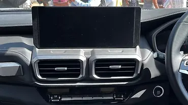 MG Majestor Front Centre Air Vents