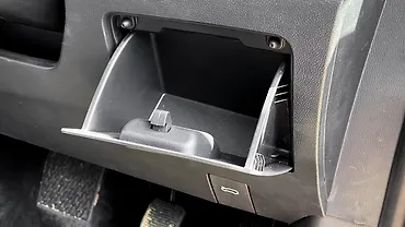 MG Majestor Glove Box