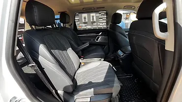 MG Majestor Second Row Seats