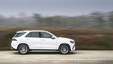 Mercedes-Benz GLE Right Side View