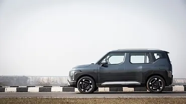 Kia Syros Left Side View