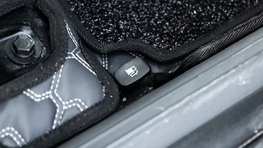 Kia Syros Boot Release Lever/Fuel Lid Release Lever