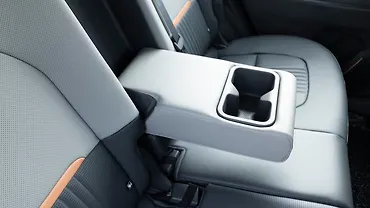 Kia Syros Rear Cup Holders