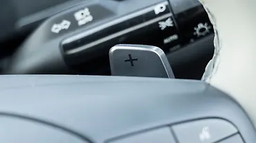 Kia Syros Right Paddle Shifter