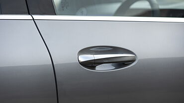 Mercedes-Benz GLA Front Door Handle