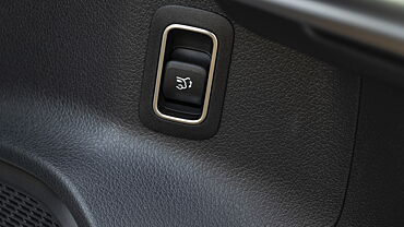 Mercedes-Benz GLA Boot Release Lever/Fuel Lid Release Lever