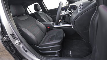 Mercedes-Benz GLA Front Row Seats