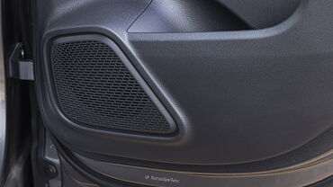 Mercedes-Benz GLA Front Speakers