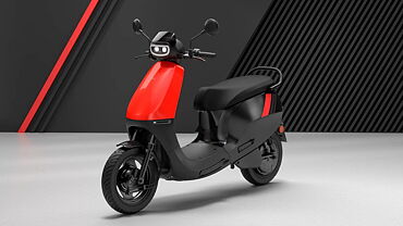 Honda X-ADV adventure scooter updated for 2023 - BikeWale