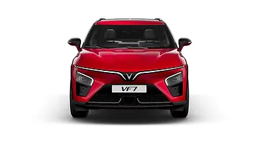 विनफ़ास्ट VF 7 सामने का दृश्य