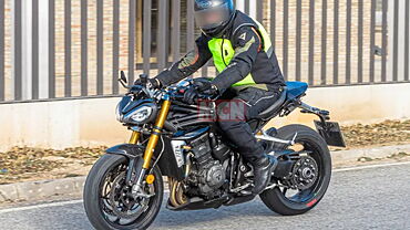 New Triumph Speed Triple 1200RS spotted testing; gets sportier