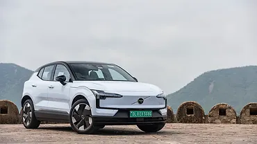 Volvo updates EX30 with Entry-level Powertrain and More Features 