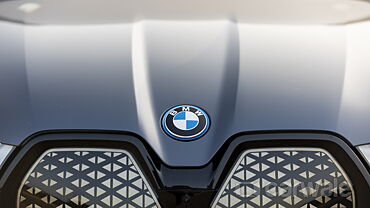 BMW iX Front Logo