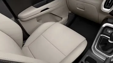 Kia Sonet Front Row Seats