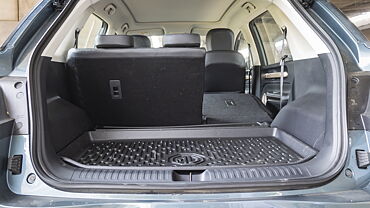 MG Windsor EV Bootspace Rear Split Seat Folded