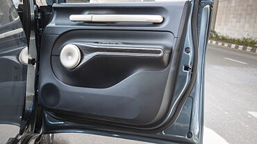 MG Windsor EV Front Right Door Pad