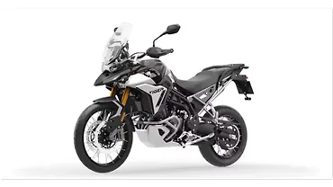 Triumph Tiger 900 Left Front Three Quarter