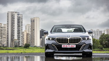 BMW 5 Series Front View