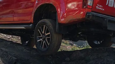 Isuzu V-Cross Wheel
