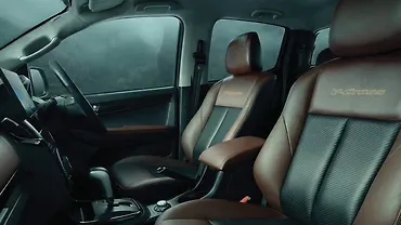 Isuzu V-Cross Front Row Seats