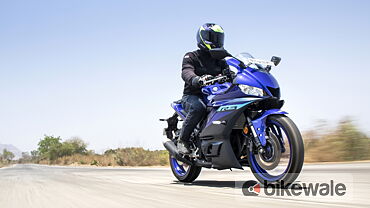 Yamaha YZF R3 Review – Image Gallery