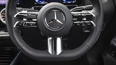 Mercedes-Benz EQA Horn Boss