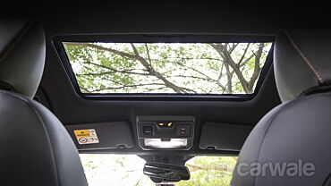 Tata Altroz Sunroof/Moonroof