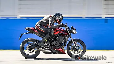 ट्रायम्फ़ स्ट्रीट ट्रिपल R की क़ीमत में भारी गिरावट, 48,000 रुपए तक मिल रही है छूट!