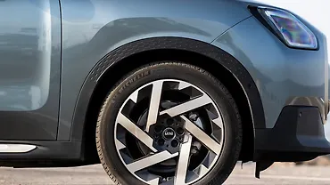 मिनी कंट्रीमैन इलेक्ट्रिक सामने का फ़ेंडर